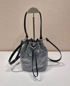 Мини-сумка-ведро Верхняя роскошная дизайнерская сумка-мессенджер Женская модная сумка с бриллиантами Оптовая съемный плечевой ремень Складная упаковка подарочной коробки