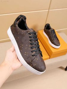 2023 Дизайнерские кроссовки повседневная обувь Unisex Running Men's Coach Driver Flats Luxury Leather Racing