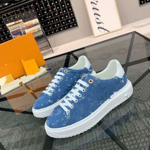 Time Out Sneakers Women Shouse Осуренная кожаная женщина повседневная обувь Размер обуви 35-41 модель Hym54775