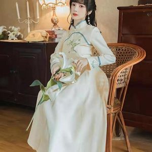 Etnik Giyim 2023 İlkbahar Yaz Modern Bir Çizgi Cheongsam Kadın Ao Dai Dantel Qipao Çin Elbise Uzun Qi Pao Partisi Vintage zarif midi