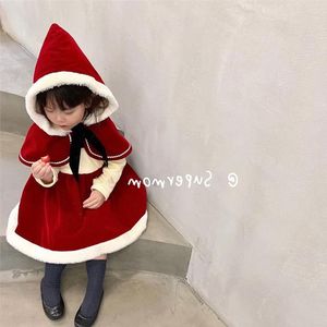 Kız Elbiseler Kız Bebek Noel Elbise Cape Çocuklarla Kırmızı Kadife Pelerin Palto ve Setler Çocuk Giysileri Takım Toddler Cadılar Bayramı Kıyafet