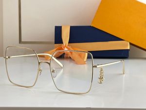 Kadın Pembe Güneş Gözlüğü Reçeteli Gözlükler Çerçeve Altın Güneş Gözlükleri Mektup Kolye Modeli Z1716-Z1719 Retro Moda Yaz Gözü Anti-İv