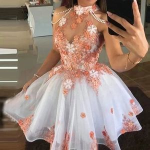 2023 Kısa Kokteyl Elbiseleri Yüksek Boyun Dantel Aplikler Kristal Boncuklu İnciler 3D Çiçek Çiçekleri Diz Uzunluk Partisi Gowns Homecoming Prom Giyim Bir Çizgi