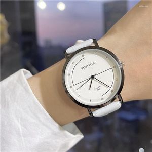Начатые часы экзамен Mute Watch Мужчина и женские студенты INS MORI College Style Fashion All-Match Simple Lige Dial Pointer Table
