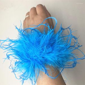 Бэтч -страусих перо рука манжеты мода Женщины Большой браслет аксессуары для волос роскошные рукава запясть