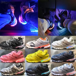Track 3.0 Led Lüks Gündelik Ayakkabı Kadınları Erkek Sneaker Lighted Gomma Deri Eğitmeni Naylon Basılı Platform Spor Kabar Sabahları Erkekler Işık Eğitmenler Ayakkabı 36-45