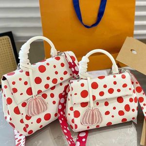 2 Boyutlar Polka Dot Shell Torbası Totes Su Dalgalı Tote Çanta Kadınlar Lüks El çantası Klasik Omuz Çantası Düz ​​Renk Büyük Hacim Çanta