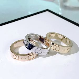 Роскошные кольцевые дизайнеры кольца модные украшения для мужчин женщины титановые стальные выгравированные