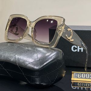 Lüks Tasarımcı Güneş Gözlüğü Erkek Kadınlar Dikdörtgen Güneş Gözlüğü UNISEX Tasarımcı Goggle Beach Güneş Gözlükleri Retro Çerçeve Lüks Tasarım UV400 Hediye Çok İyi YY