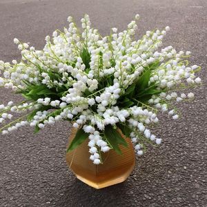 Декоративные цветы 6 шт/lt Хорошая белая лилия из цветочных растений долины