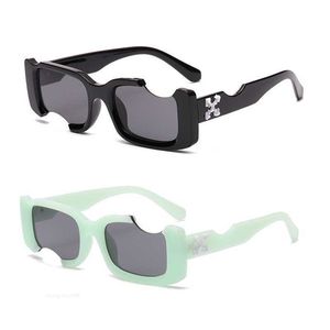 Güneş gözlüğü hip-hop kare güneş gözlükleri kadın erkekler kapalı çentik deliği tasarımı beyaz güneş gözlükleri mavi bayanlar vintage shados gözlük UV koruma f44