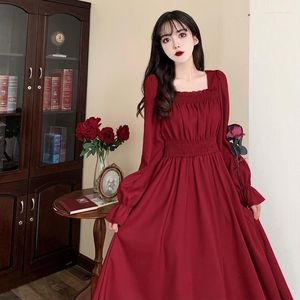Sıradan elbiseler artı beden kadın siyah kırmızı elbise Korean Fransız zarif vintage puf kol kare yakalı uzun yaz bahar
