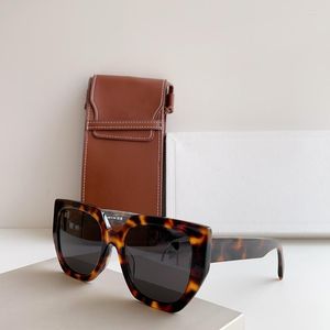 Солнцезащитные очки летние дизайнеры бренда.