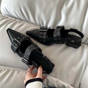 Elbise ayakkabıları Slingback Gothic Y Topuk Pompaları Perçin Sokak Tarzı Orta Topuk Punk Vintage Sıradan Sandalet İlkbahar Yaz 2023 230807