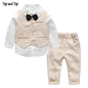 Giyim setleri üst ve üst moda sonbahar bebek giyim seti çocuklar bebek erkek bebek elbise beyefendi düğün resmi yelek tişört pantolon 4pcs kıyafetler 230809