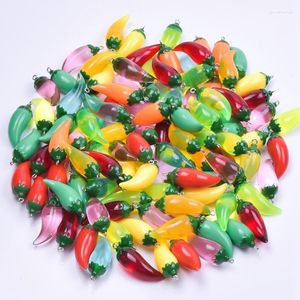Takılar 10/20/30pcs kırmızı yeşil biber reçinesi küpeler için küpeler için sevimli biber sebze kolye