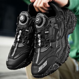 Yaz 2023 Siyah Topuz Mekanik Zırh Yeni Yürüyüş Ayakkabıları Spor Ayakkabıları Erkek Çin-Şık Putian Baba Ayakkabı Erkekler Ins Moda Tasarımcı Ayakkabı