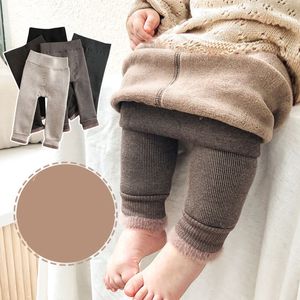 Pantolon bebek kız legging kışlık sıcak çocuk pantolon kalınlaştırıcı polar toddler çocuklar için kız bebek tozları kadife 230812