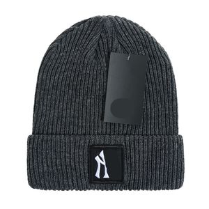 En çok satan kış ny Beanie şapka erkek kadınlar kapak şapkaları snapback maskesi pamuk kafatası unisex kashmere patchwork büyük at lüks açık moda beanies h5-8.16