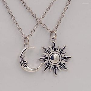 Подвесные ожерелья европейский и американский стиль День Святого Валентина Луны Солнце Солнце Короткое серебряное ожерелье в унисекс -сплаве