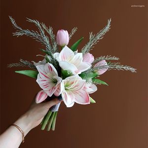 Düğün Çiçekleri Nzuk Zarif Batı Pembe Lale Buketleri Gelin Nedime Aksesuarları için Yapay İpek Güller