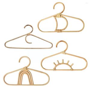 Cabides Rattan Hanger Roupas Anti-deslocamento Rack Rack Rack Classe Space Wood Wood First Saver Storage Solid Solid Clothing Cloth P5T3