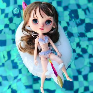 Puppen Blyth Doll LifeBuoy Schwimmfußanzug für 16 eisiges BJD licca mit einer zufälligen Farbpumpe 230816