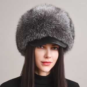 Top Caps 2023 Doğal Kürk Böcekleri Kadın Kış Sıcak Kabarık Popurlar Rusya Tarzı Kadın Yuvarlak Kap Moda Gerçek Şapkalar