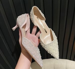 Yeni kristal elmas inci düğün ayakkabıları nedime ayakkabıları yüksek topuklu kadınlar sivri orta topuk ayakkabı ziyafet sığ ağız