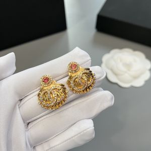 Little Fragrant Red Crystal Full of Diamonds, Gold Shell Earrings, Luxury Earrings, Versatile and Colorless 2023