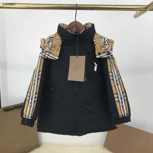 Lüks Tasarımcı Çocuklar Down Ceketler Çift Taraflı Kullanım Bebek Kış Giyim Boyutu 110-160 cm Çok Renkli Ekose Baskı Kapşonlu Dış Giyim Ağu16