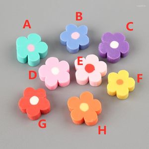 Takılar Kawaii Sprinf Çiçek Düz Reçine Cabochons Düzlemsel Polimer Kil Çiçek Düğmesi Yama Çıkartma Sızdırmalar Dekor 10 PCS