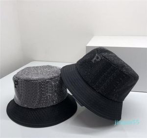 Designer de homens Shiny Diamond Buckets Hat for Women Fisherman Hat Rhinestone Corner Cap P Letter 2308221bf