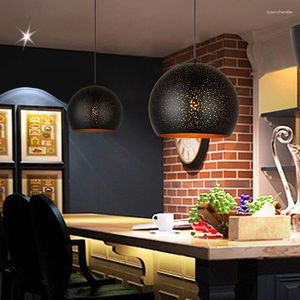 Anhängerlampen Nordic Dining Kronleuchter Hollow Ball Light Luxus Postmodern Creative Bar Cafe Store Restaurant Lampe
