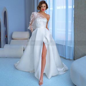 Seksi Beyaz Bir Omuz Uzun Kollu Gelinlik Saten Split Gelin Elbise Dantel Çiçekler Beach Couture Bahar Gelinlikleri 2024