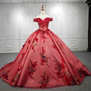 Kırmızı parlak quinceanera elbiseler seksi sevgilim boyun balo elbisesi kabarık tatlı 16 elbise aplike boncuklar çiçek tren zarif balo elbise