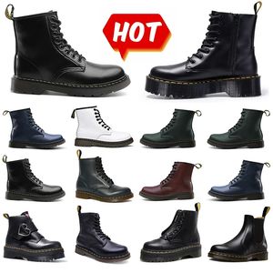 Bot Doc Martens Designer Boot Martin Erkek Kadınlar Botlar Lüks Spor Keyifler Üçlü Black Beyaz Klasik Ayakkabı Kısa Kısmız Kış Kar Açık Sıcak Ayakkabı EU35-45