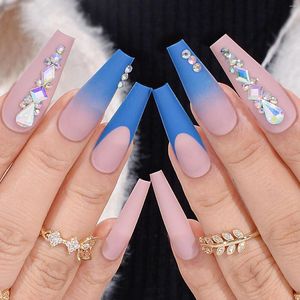 Ложные ногти длинные французские синие цвета искусственный модный страт дизайн обнаженные розовые фальшивые кусочки ногтей с полной крышкой.