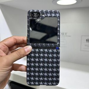 Samsung Galaxy Z Flip5 Bin Kuş Zırhı için Orijinal Karbon Fiber Aramid İnce Kılıf