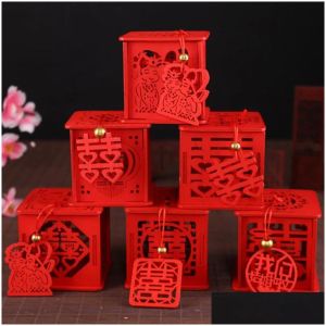 Hediye sargısı birçok stil ahşap Çin çifte mutluluk düğün iyiliği kutuları şeker kutusu kırmızı klasik şeker kasası ile püskül 6.5x6.5x6.5cm