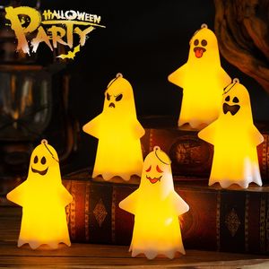 Hayaletler Hafif Cadılar Bayramı Hayalet Anahtar Keychain Cadılar Bayramı Dekorasyonları Mini Led Gadget Light Spooky Party Props Tatil Partisi Bar Hediyesi