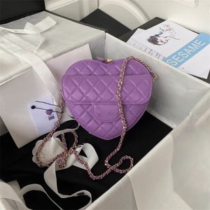 Tasarımcı Çantalar Kalp Çanta Kalitesi CC Bag Mini Omuz Çantası Kadınlar Saf Vintage Donanım Bulutlu Mini Çanta Gerçek Deri Moda Beş Renk