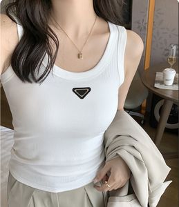 P-RA Tasarımcı Kadın Tankları Camis Üstleri Yaz Moda Kızlar Beyaz Siyah Şeritli Pamuk Camisole Orijinal Marka Kadınlar Tees SleeFess T Shirt Lady İnce Yelekler