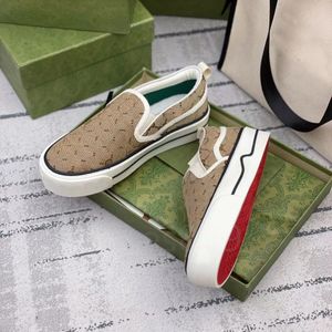 Tasarımcı Tenis 1977 Sıradan Ayakkabı Koşu Eğitim Ayakkabıları Tasarımcı Spor Ayakkabıları İtalyan Lüks Beyaz Pembe Klasik Jacquard Denim Vintage Kadın Erkekler Slayt Üzerinde Kayma