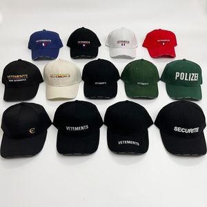 Ball Caps хорошего качества Vetements Fashion Men 1: 1 Вышивая логотип Классические женские шляпы внутри края белых VTM Visors