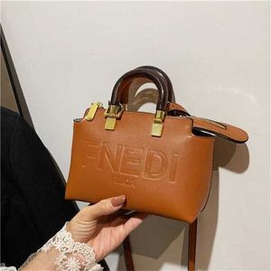 % 12 OFF Bag 2024 Yeni Lansman Tasarımcı Çanta HBAG Able Soath Square Hheld Sonbahar Basit ve Büyüleyici Küçük Koku Tarzı Kadınlar