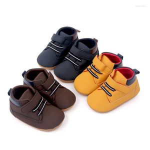 İlk yürüyüşçüler 0-18m doğumlu bebek ayakkabıları pu deri çocuk sert taban antiskid yürümeye başlayan çocuk gündelik zapatos para