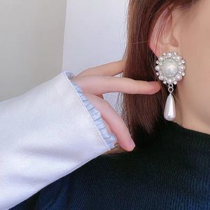Kadın takılar yeni basit modern zarif moda suower elmas inci küpe aksesuarları güzel