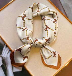 20 Style 70x70cm Bandana Eşarp Kadınlar Tasarımcı Baş Kafa Eşarpları Eşarplar Mektuplar Baskı Çiçek İpek Eşarp Kafa Bandı Kare Boyun Eşarpları