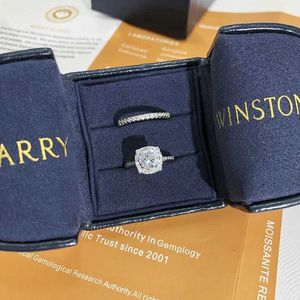 Tasarımcı Ring Harry W Lüks Top Kapalı Kapı Kare Elmas Çatışma Alaşım Gümüş Kaplama Töreni Aksesuarları Takı Mücevher Romantik Sevgililer Günü Hediyesi